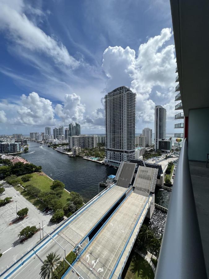 23Rd Floor Luxury & Spacious Beachwalk Resort Apartment With Amazing View Hallandale Beach Luaran gambar