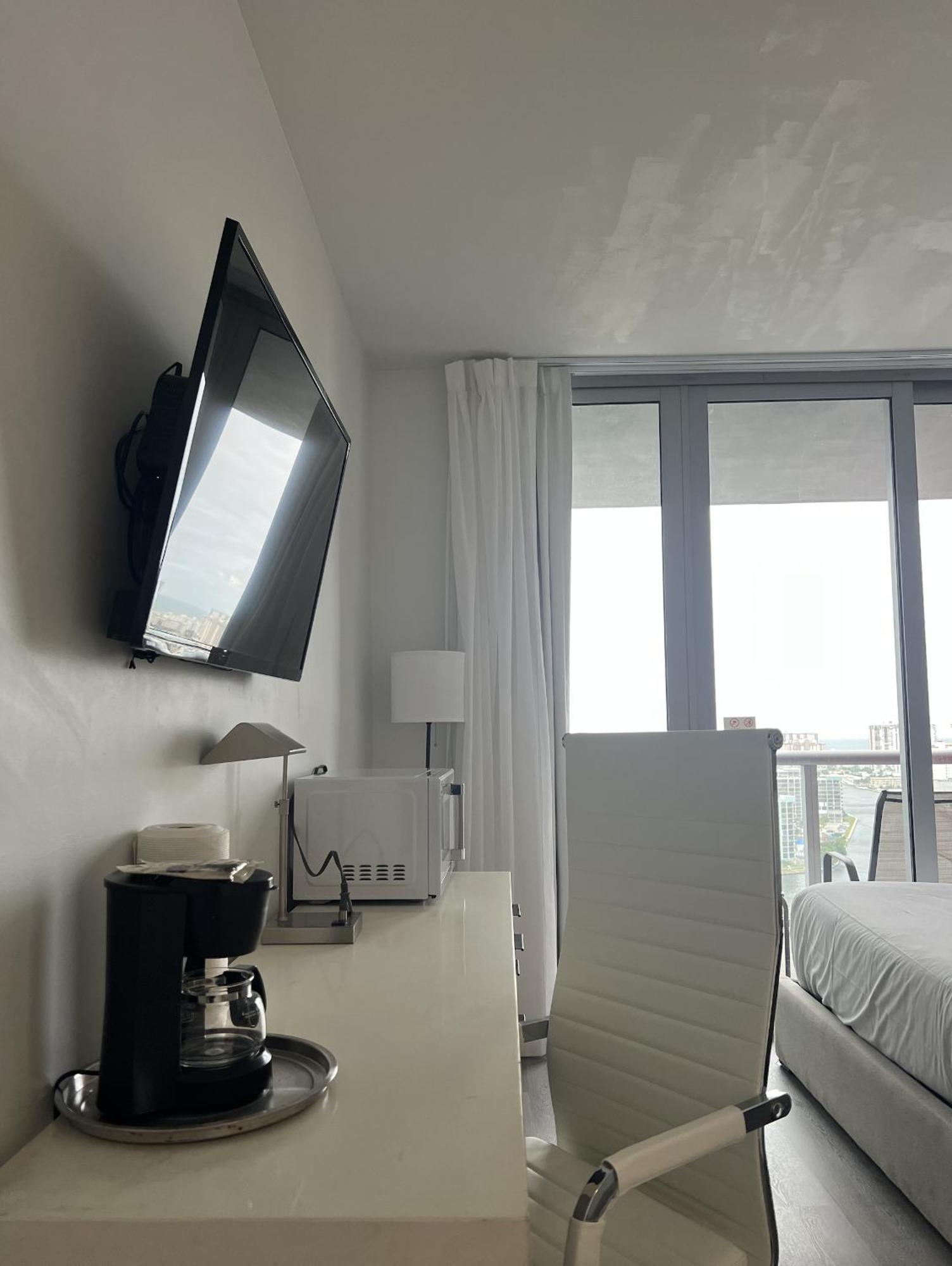 23Rd Floor Luxury & Spacious Beachwalk Resort Apartment With Amazing View Hallandale Beach Luaran gambar